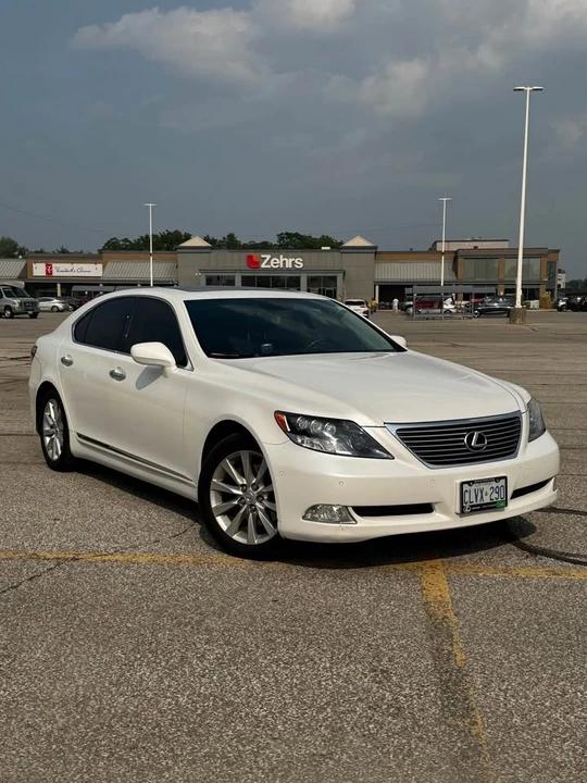 2009 Lexus LS 4th Gen - Image 2 of 12
