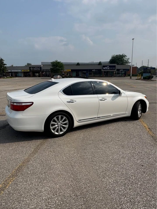 2009 Lexus LS 4th Gen - Image 6 of 12