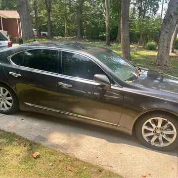 2009 Lexus LS 460 Sedan 4D
