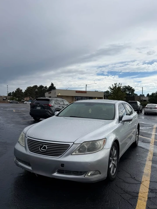 2009 Lexus LS 4th Gen - Image 3 of 12
