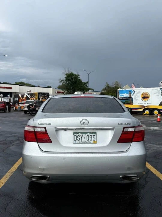 2009 Lexus LS 4th Gen - Image 5 of 12