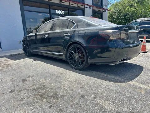 2009 Lexus LS 460 Sedan 4D