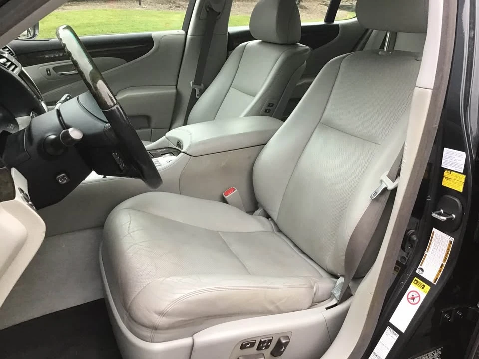 2009 Lexus LS 4th Gen - Image 10 of 19
