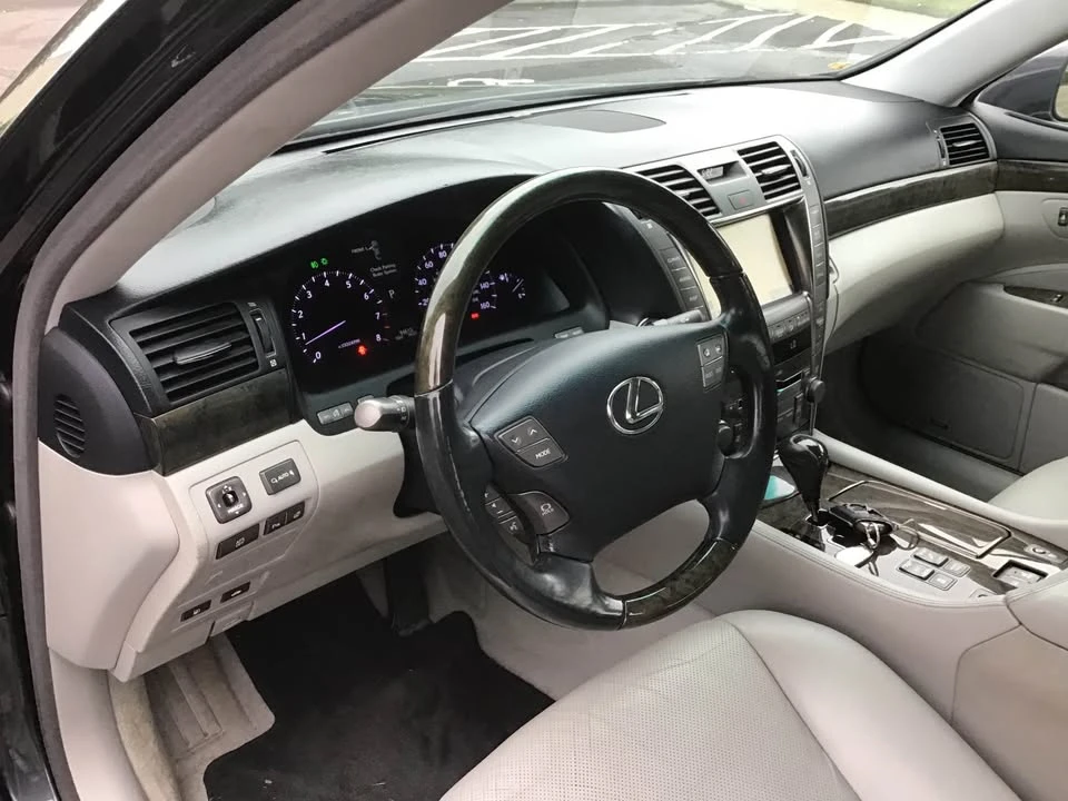 2009 Lexus LS 4th Gen - Image 9 of 19