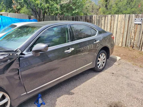 2009 Lexus LS 460 Sedan 4D