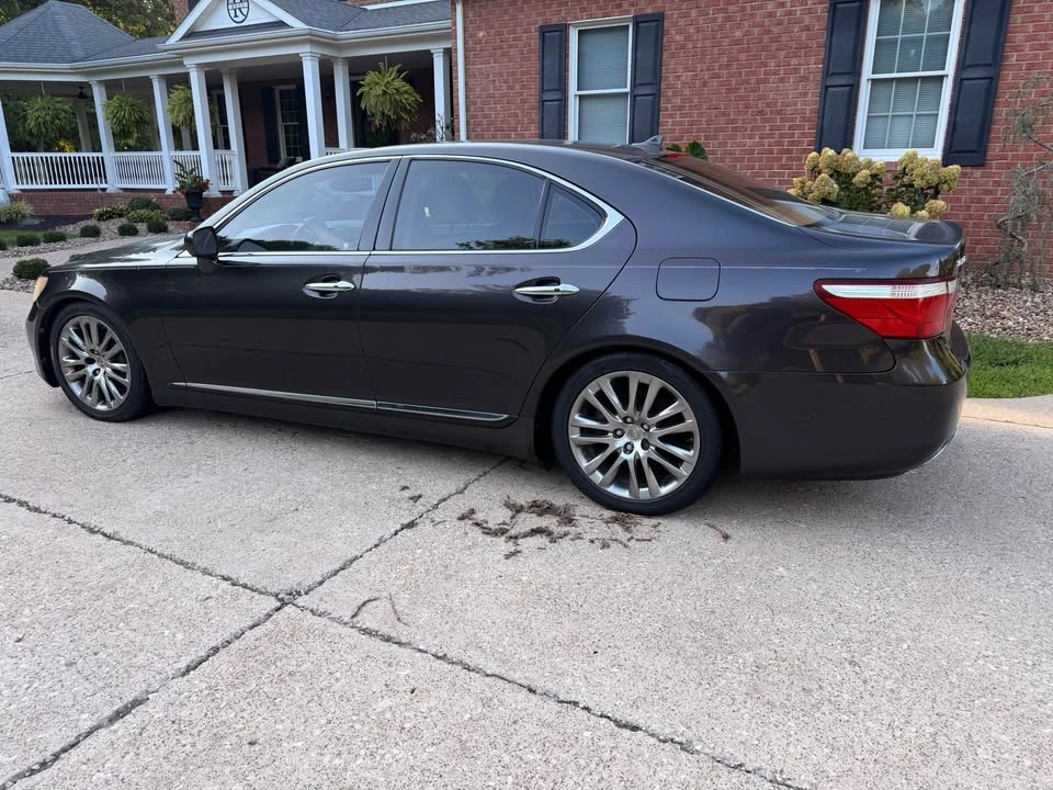 2009 Lexus LS 4th Gen - Image 5 of 8