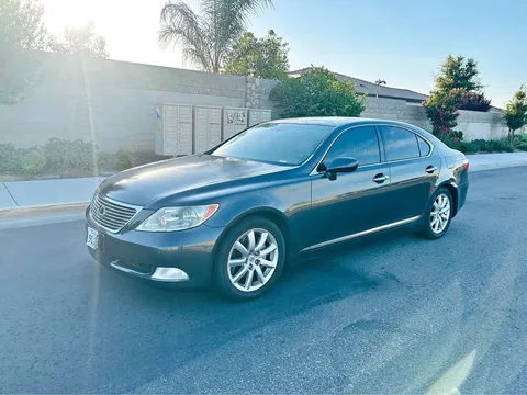 2009 Lexus LS 460 Sedan 4D