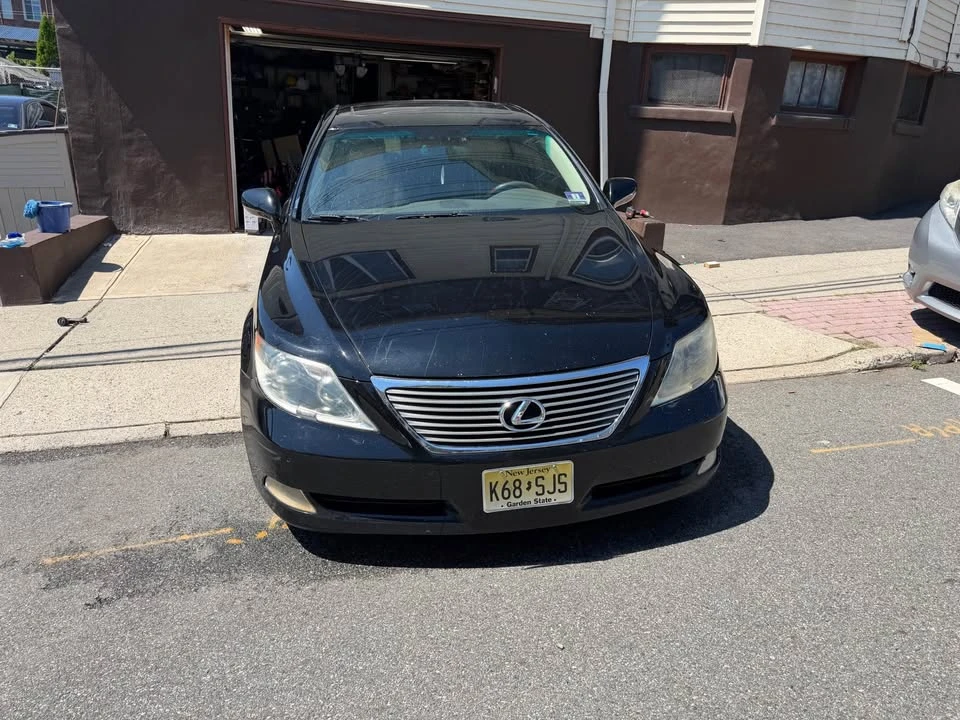2009 Lexus LS 4th Gen - Image 10 of 12