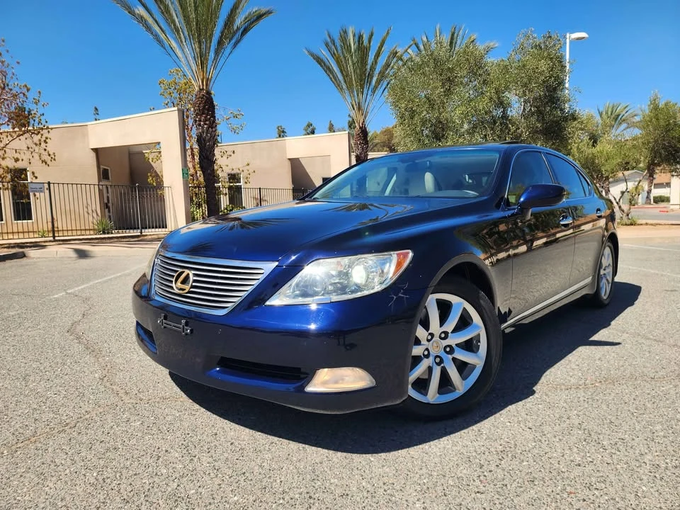 2009 Lexus LS 4th Gen - Image 2 of 16