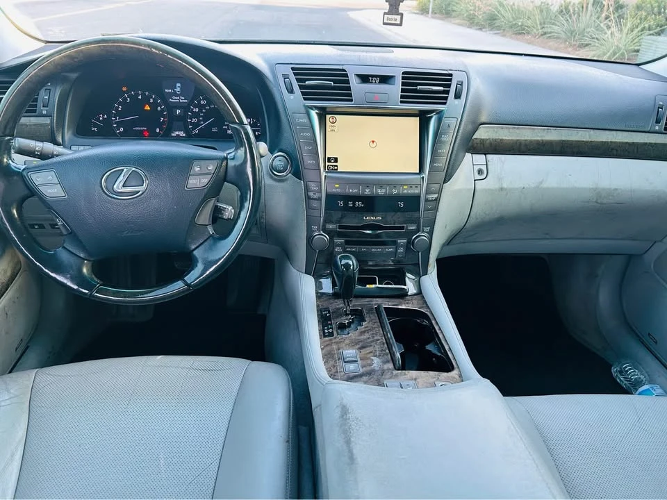 2009 Lexus LS 4th Gen - Image 10 of 13