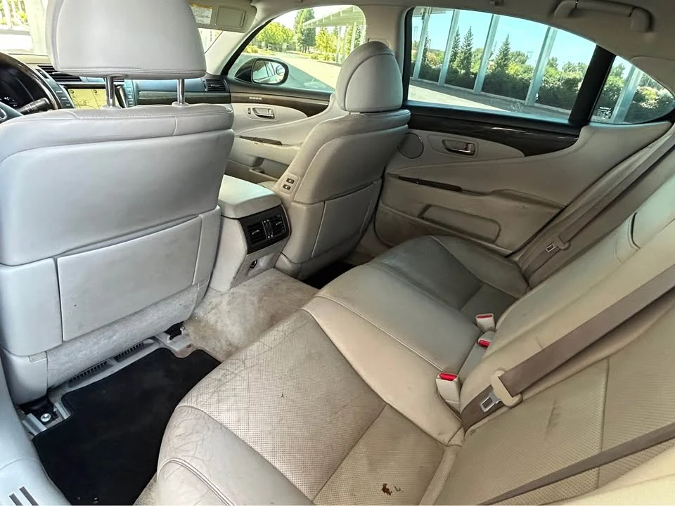 2009 Lexus LS 4th Gen - Image 15 of 18