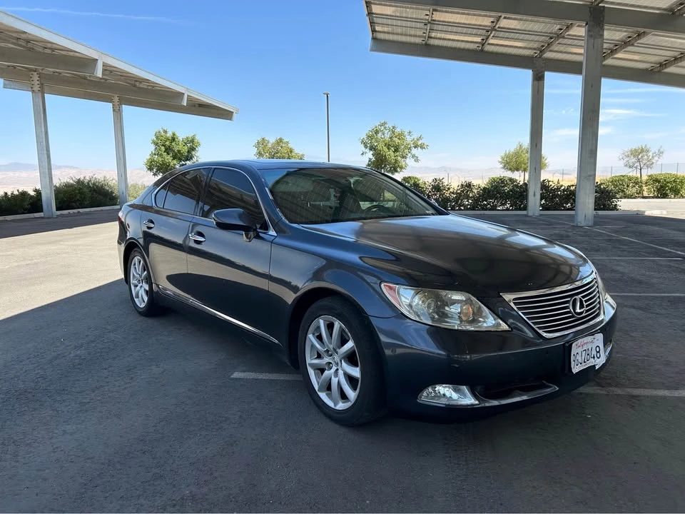2009 Lexus LS 4th Gen - Image 3 of 18