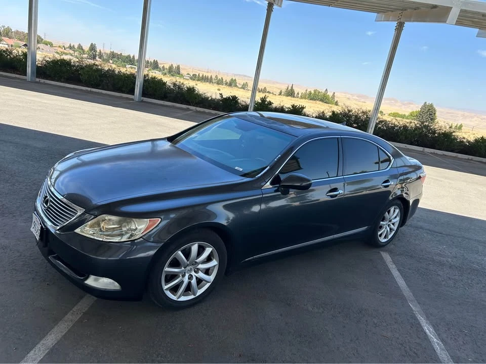 2009 Lexus LS 4th Gen - Image 5 of 18