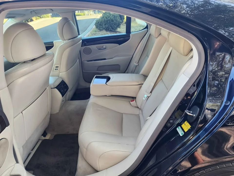 2009 Lexus LS 4th Gen - Image 15 of 16