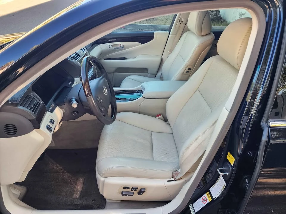 2009 Lexus LS 4th Gen - Image 13 of 16