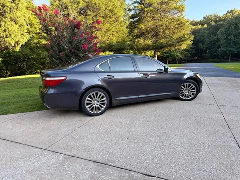2009 Lexus LS 460 Sedan 4D