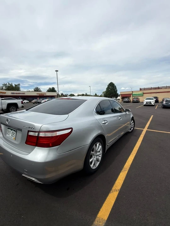 2009 Lexus LS 4th Gen - Image 4 of 19