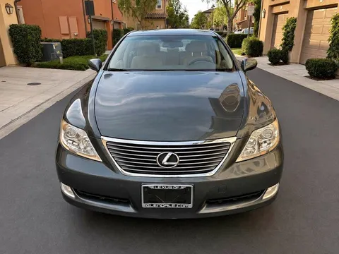 2009 Lexus LS 460 Sedan 4D