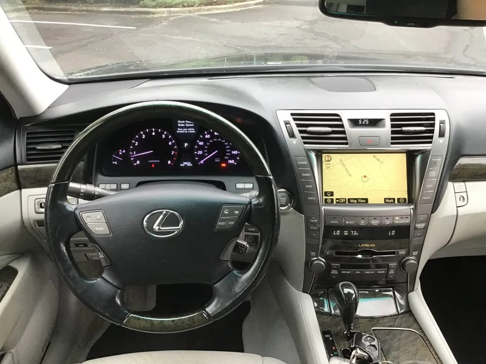 2009 Lexus LS 4th Gen - Image 17 of 19