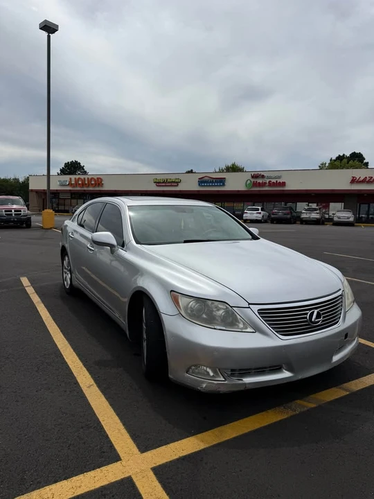 2009 Lexus LS 4th Gen - Image 6 of 19