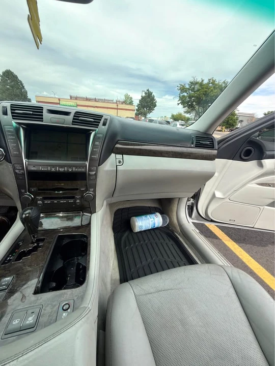 2009 Lexus LS 4th Gen - Image 16 of 19