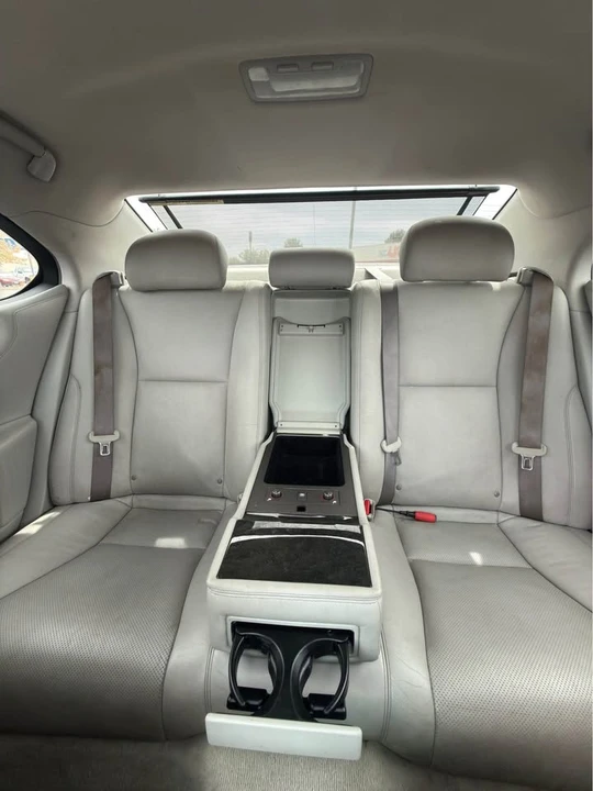 2009 Lexus LS 4th Gen - Image 13 of 19