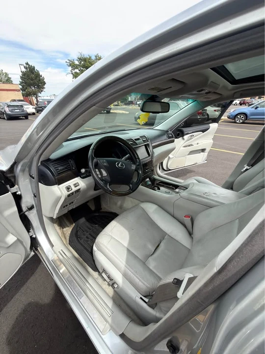 2009 Lexus LS 4th Gen - Image 2 of 19