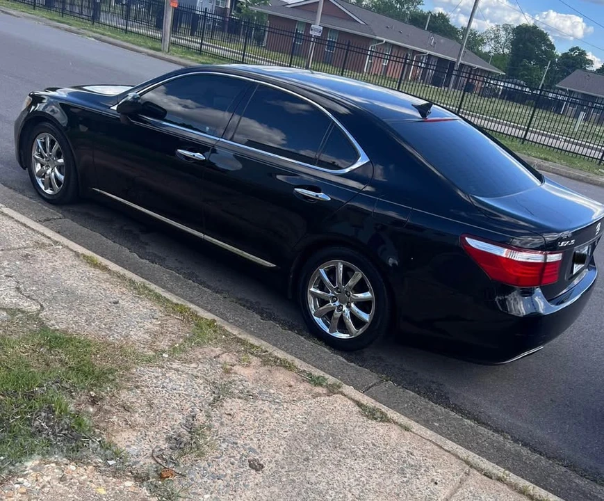 2009 Lexus LS 4th Gen - Image 2 of 12