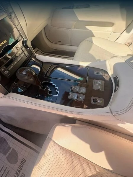 2009 Lexus LS 4th Gen - Image 19 of 20