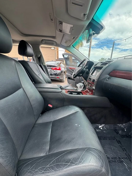 2009 Lexus LS 4th Gen - Image 13 of 16