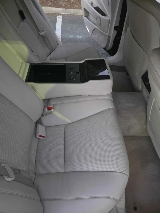 2009 Lexus LS 4th Gen - Image 14 of 20