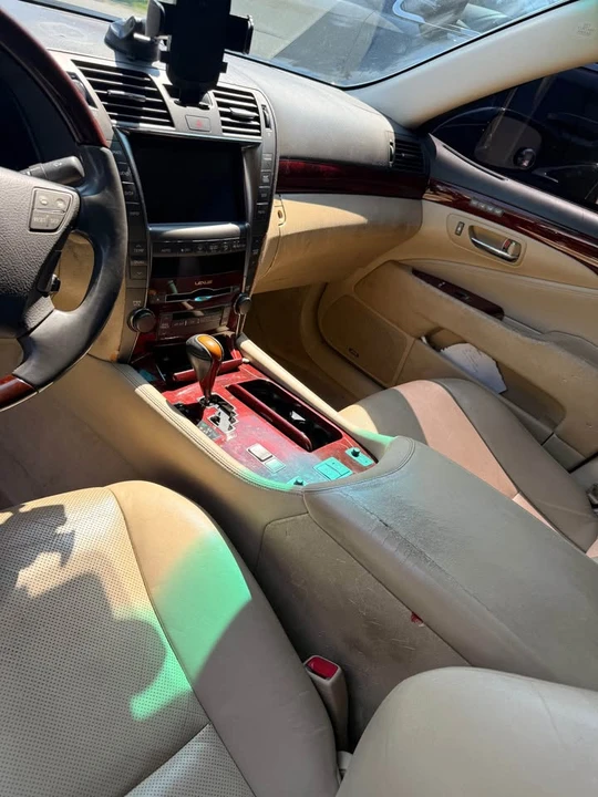 2009 Lexus LS 4th Gen - Image 8 of 12