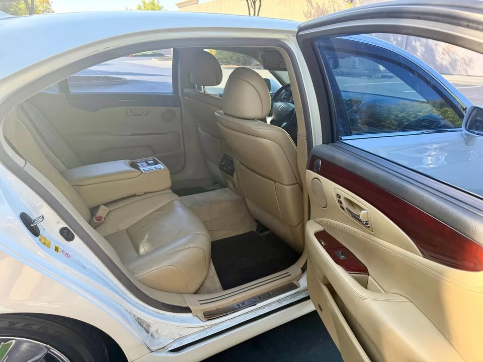 2009 Lexus LS 4th Gen - Image 13 of 14