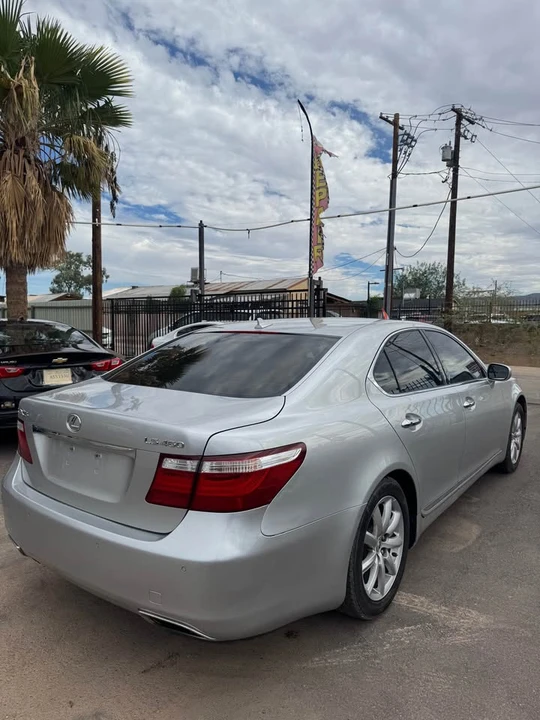 2009 Lexus LS 4th Gen - Image 4 of 16