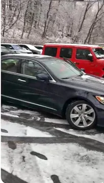 2009 Lexus LS 460 Sedan 4D