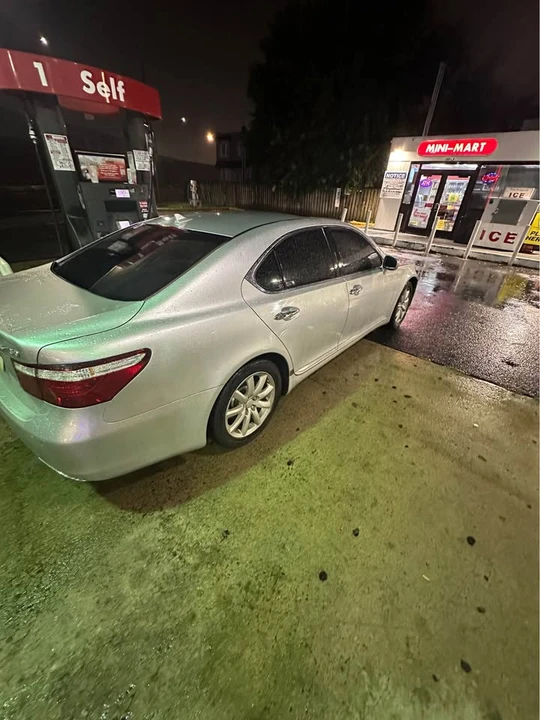 2009 Lexus LS 4th Gen - Image 4 of 5