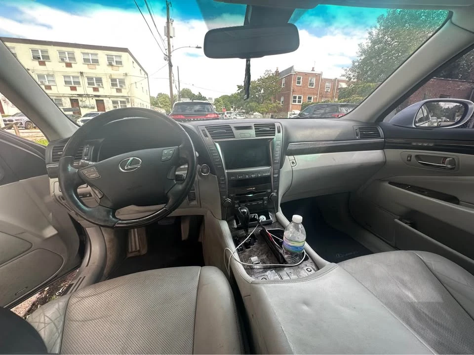 2009 Lexus LS 4th Gen - Image 3 of 5