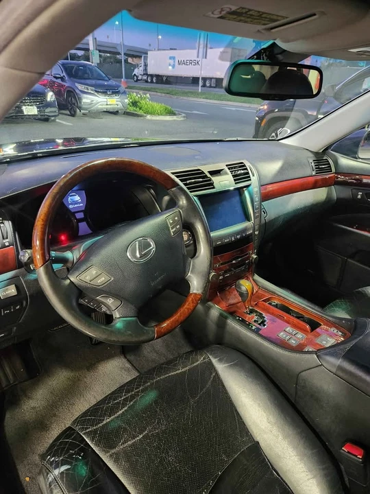 2009 Lexus LS 4th Gen - Image 5 of 7