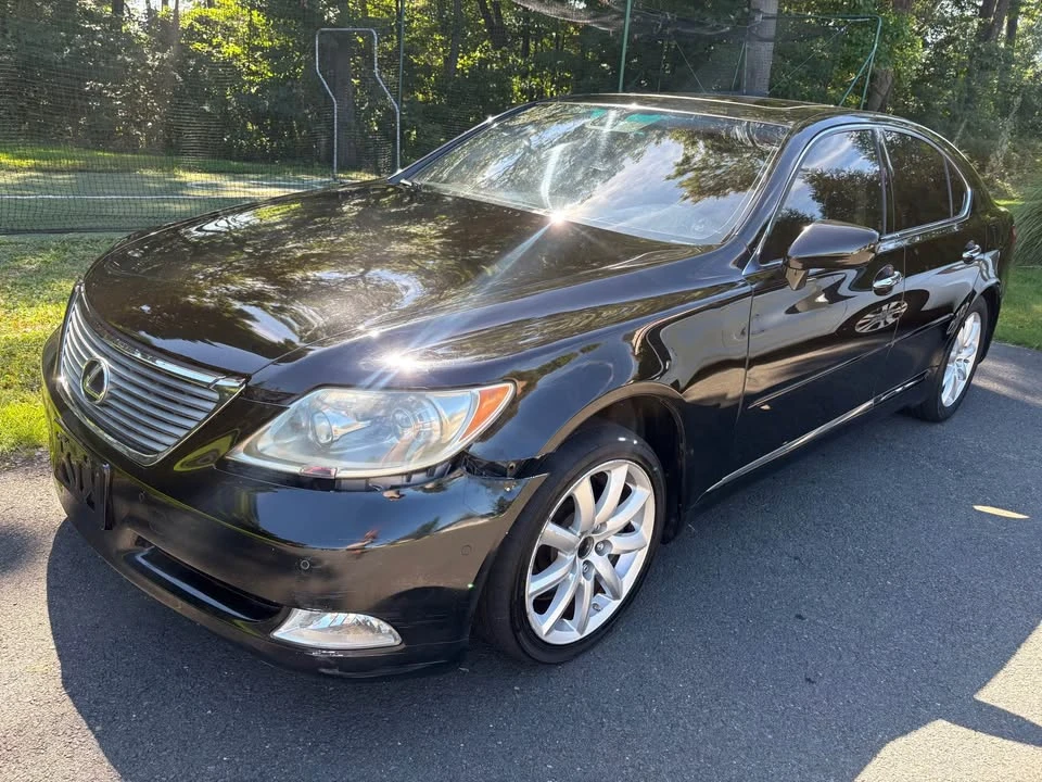 2009 Lexus LS 4th Gen - Image 2 of 19