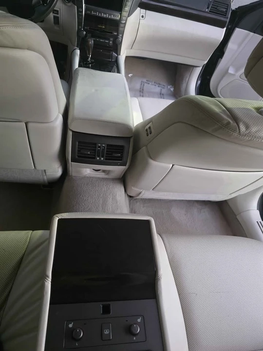 2009 Lexus LS 4th Gen - Image 18 of 20