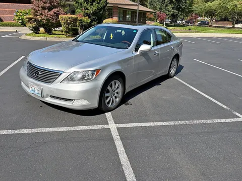 2009 Lexus LS 460 Sedan 4D