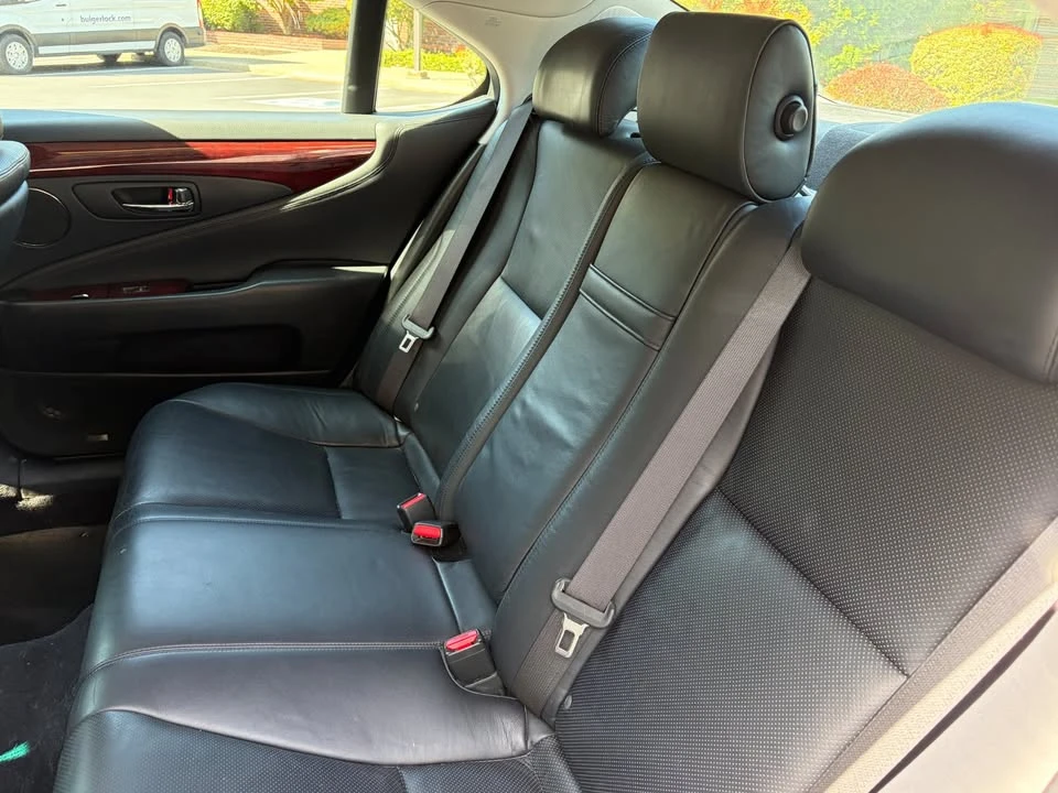 2009 Lexus LS 4th Gen - Image 9 of 19