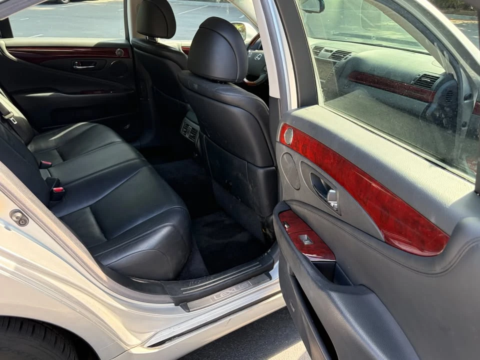 2009 Lexus LS 4th Gen - Image 6 of 19