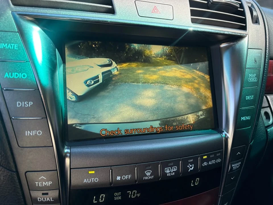 2009 Lexus LS 4th Gen - Image 17 of 19