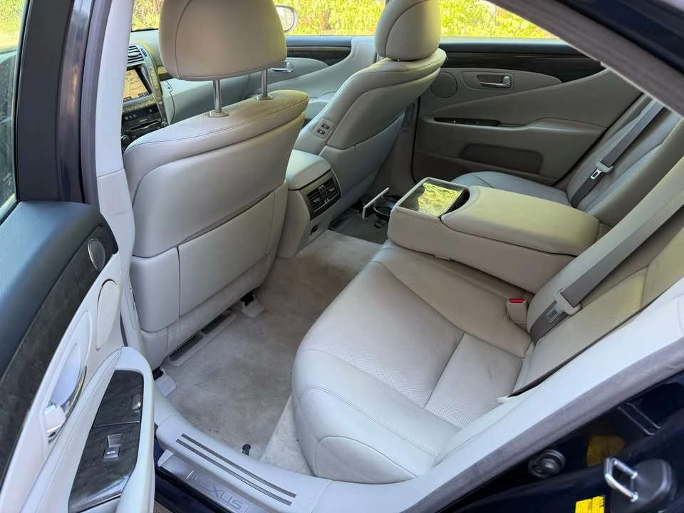 2009 Lexus LS 4th Gen - Image 17 of 20