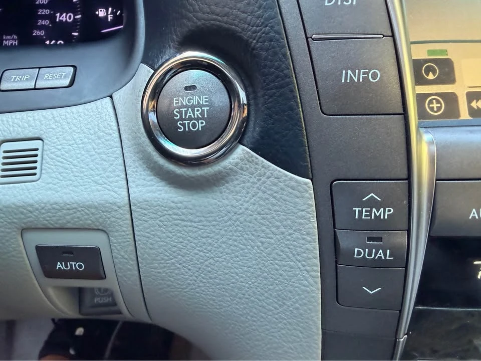 2009 Lexus LS 4th Gen - Image 12 of 20