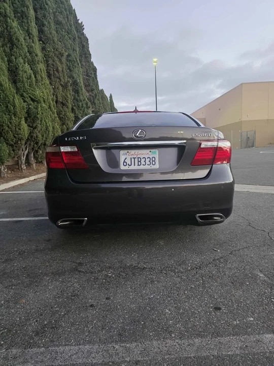 2009 Lexus LS 4th Gen - Image 8 of 20