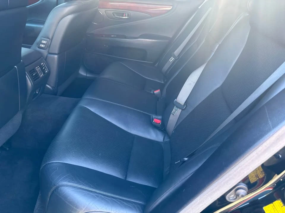 2009 Lexus LS 4th Gen - Image 18 of 19