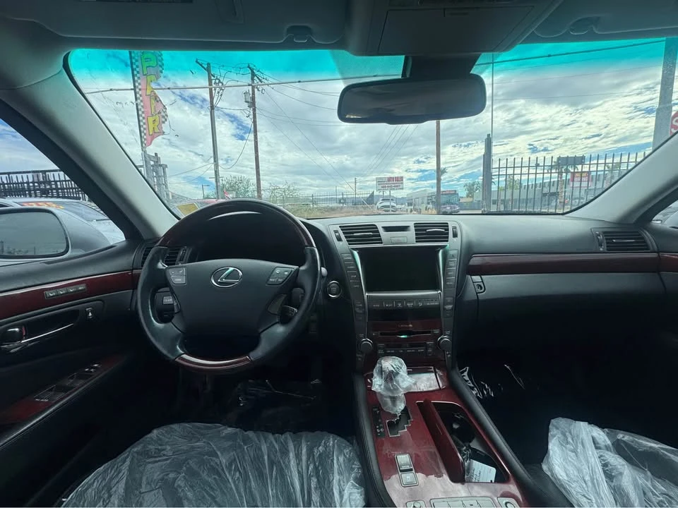 2009 Lexus LS 4th Gen - Image 9 of 16