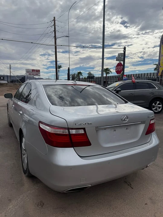 2009 Lexus LS 4th Gen - Image 5 of 16